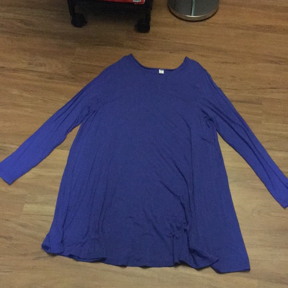 Dresses & Skirts - Long sleeve dress.